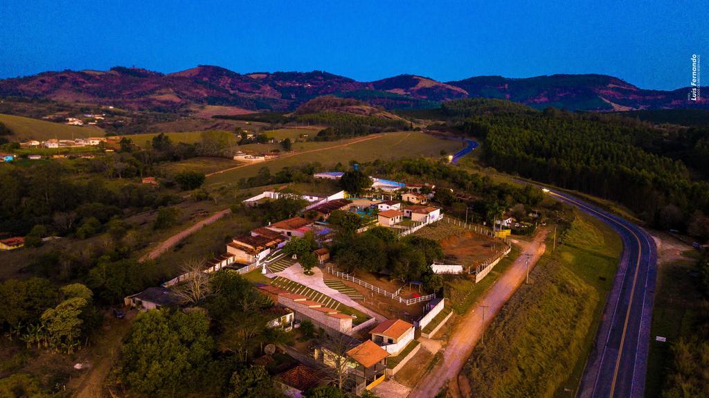 Pousada Luz Da Lua Lindóia Екстериор снимка